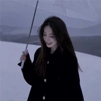 Lục Nhược Thi_Giảng viên