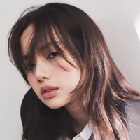 Lalisa Manobanl (Cô)