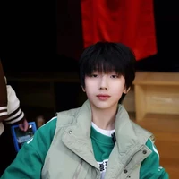 Nhiếp Vĩ Thần