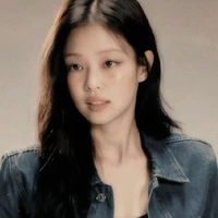 Jennie Kim_em