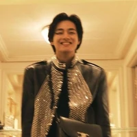 Kim Taehyung _ Kim chủ_[Hắn]