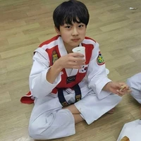 Yang Jungwon-lúc bé