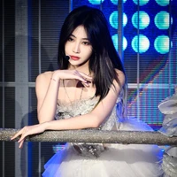 Viên Nhất Kỳ (Nàng)