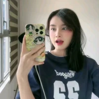 Huyền Trang( Six)