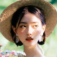 Phùng Diệu San - Mẹ nuôi các cậu