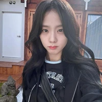 Kim Jisoo[chị]