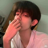 Hà Cảnh Nghi(em họ nu9)