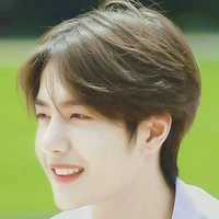 Vương Nhất Bác /em/