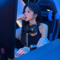 Từ Lê Nhược Hạ ( Cô )