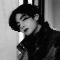 Kim Taehyung _ hắn