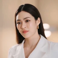 Lingling Kwong