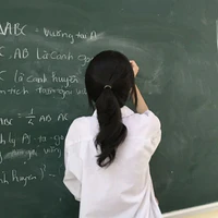 Bảo Linh (giáo viên) 