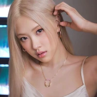 Rosé ( nàng )