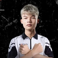 trưng thanh long-anh long