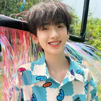 Tả Kỳ Hàm • Cậu •