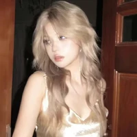 Hàn Lục Ái Phương_nu9