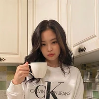 KIM JENNIE