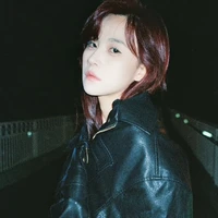 Tằng Ngải Giai [ Cô ]