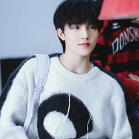 Tô Tân Hạo( bạn cậu)