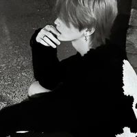 thẩm thiên bình²⁴ ( @djthinbink )