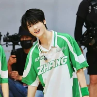 Trương Tuấn Hào-hắn¹