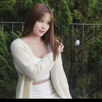 Thiều Bảo Trâm ( bạn T )