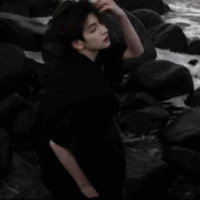 Vương Thiên Tuấn-na9