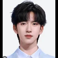Hạ Tuấn Lâm_y(bạn cậu)