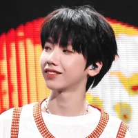 Nhiếp Vĩ Thần