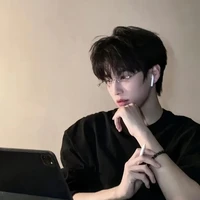 Đàm Cảnh Bảo Quân_anh_Light