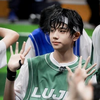 Vương Lỗ Kiệt(LuLu)