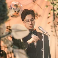 Lou Hoàng (Kim Long)