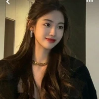 Ngọc Giai Tuệ(Nữ 9)