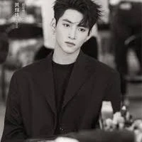 Huỳnh Hoàng Hùng-Gemmi Huỳnh Hùng