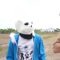 Sans dép hồng