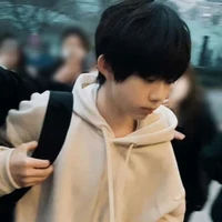 Trần Dịch Hằng _em