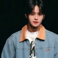 Kim Taerae/Hắn (27 tuổi)