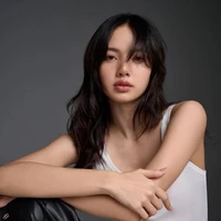 lalisa mannoban ( cô )