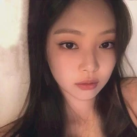 Kim Jennie[em]