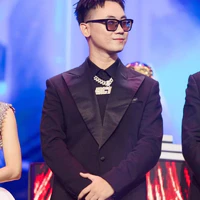 Công Hiếu - Dick