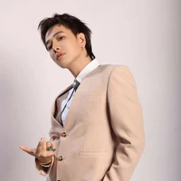 Hoàng Kim Long