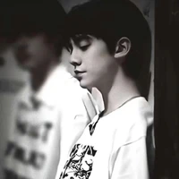 ZuoHang / em ; cậu