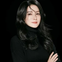 Châu Ngọc Quyên /mẹ cô/