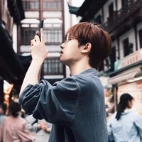 Koo Bon Hyuk(hắn)