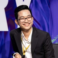 Trung Hiếu_titan