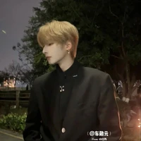 Vương Hạo Sư Tử ♌︎ |@prayfforst