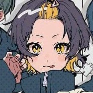 Bachira Meguru/@ong vàng