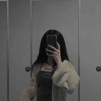 Nữ8 thư Di 