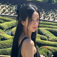 Kim Jisoo[chị]
