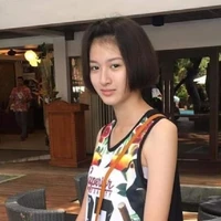 tg là gái thẳng😘